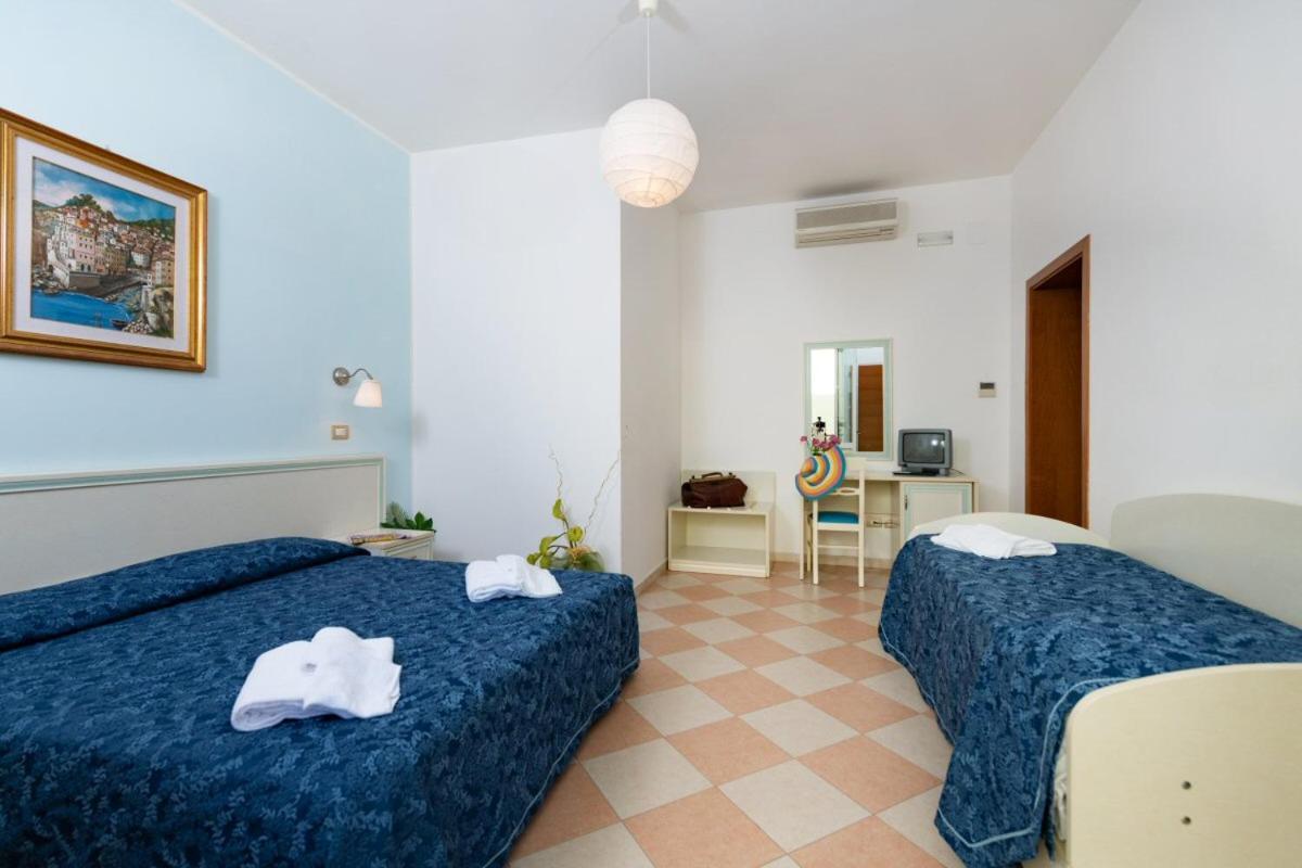 Hotel Bruna Martinsicuro Zewnętrze zdjęcie