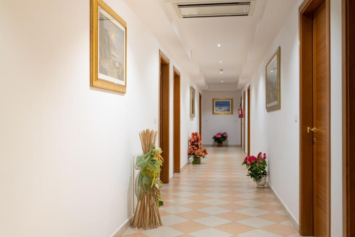 Hotel Bruna Martinsicuro Zewnętrze zdjęcie