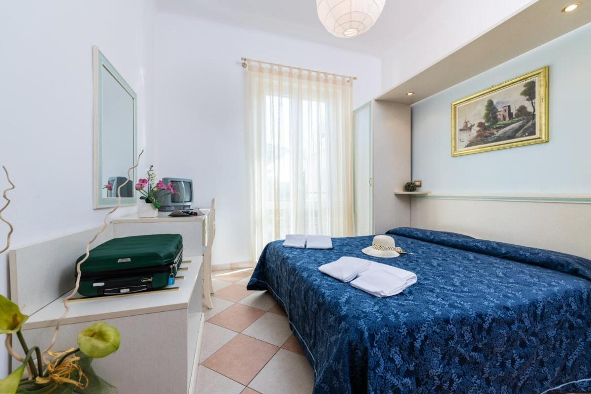 Hotel Bruna Martinsicuro Zewnętrze zdjęcie